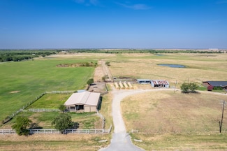 7221 Farm To Market Road 667, Frost, TX 76641