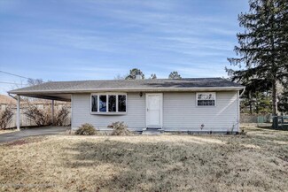 403 Rose St, Lakehurst, NJ 08733