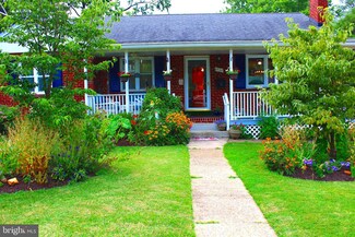 6524 Little Falls Rd, Arlington, VA 22213