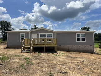 754 Sparrow Rd, Lafayette, TN 37083