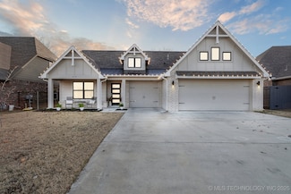 8930 E 133rd St S, Bixby, OK 74008
