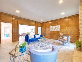 1208 Richland Oaks Dr, Richardson, TX 75081