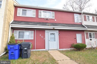 402 Kemper Dr, Newark, DE 19702