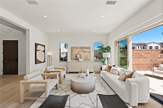 122 Eversedge, Irvine, CA 92618
