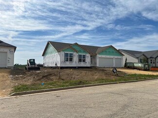 206 Cress Creek Trail, Poplar Grove, IL 61065