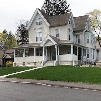 56 Terrace Ave Unit 6, Naugatuck, CT 06770