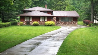 2100 W Pleasant Valley Rd, Cleveland, OH 44134