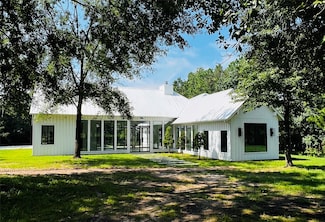 9879 Stubbs Rd, Magnolia, TX 77354