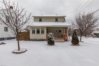 952 Dan St, Akron, OH 44310