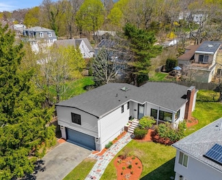 7 Robin Ln, Swampscott, MA 01907