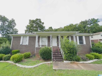 517 Fair Oaks Dr, Fairfield, AL 35064