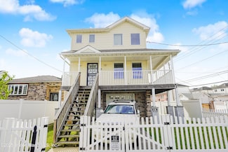 138 Boundary Ave, Staten Island, NY 10306