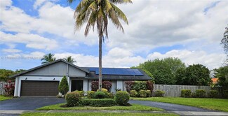 7831 NW 11th Ct, Plantation, FL 33322