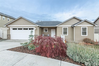 1738 Skylar Ct, Wenatchee, WA 98801