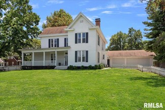 1405 W College Ave, Jacksonville, IL 62650