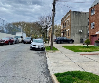 21-23 Amory Ct, Flushing, NY 11385