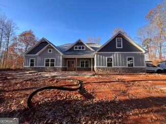 124 Signing Tree Ln, Clarkesville, GA 30523