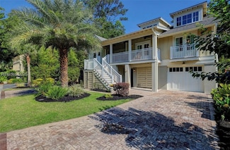 39 Oak Ct, Hilton Head Island, SC 29928