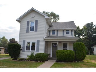 697 Forlow St, Millersburg, OH 44654