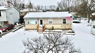 8506 W Sunset Dr, Wonder Lake, IL 60097