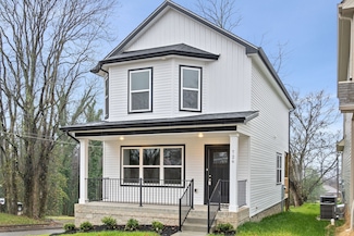 726 Perkins Ave, Clarksville, TN 37040