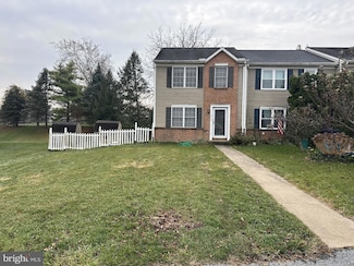 2314 Morris Dr, East Petersburg, PA 17520