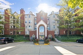 220 Fox Hollow Dr Unit 301, Cleveland, OH 44124