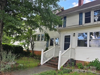 29 Willow St, Badin, NC 28009