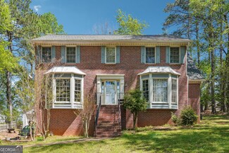1366 Maple Ridge Dr, Suwanee, GA 30024