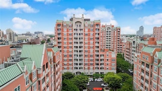55 Oceana Dr E Unit 8D, Brooklyn, NY 11235