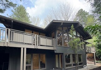 7843 SE 40th St, Mercer Island, WA 98040