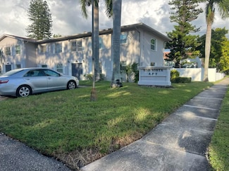 8325 7th Way N Unit 10, St. Petersburg, FL 33702
