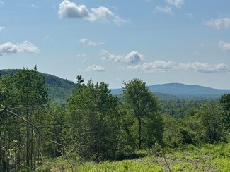 365 Monroe Rd, Winterport, ME 04496