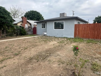 626 Clinton St, Delano, CA 93215