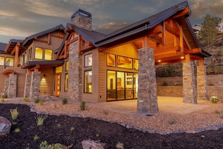 20305 Arrowhead Dr, Bend, OR 97703