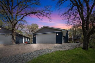 411 N Glover Rd, Hudson, WI 54016
