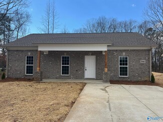 20463 Poff Ln, Athens, AL 35614