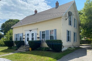 42 Grace St, Rockland, ME 04841