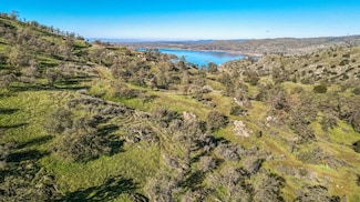 1 Sky Harbour Rd, Friant, CA