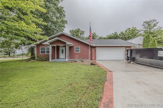 35 Watkins Dr, Camdenton, MO 65020