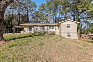 508 Greenridge Cir, Stone Mountain, GA 30083