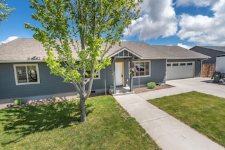 596 Naomi St, Metolius, OR 97741