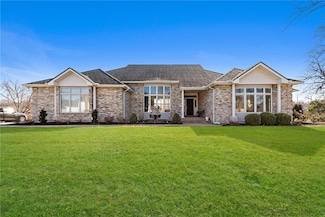 3408 Trail Ridge Dr, Independence, MO 64055