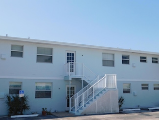 741 Hummingbird Way Unit 4, North Palm Beach, FL 33408