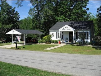 121 Forest Hill St, Clarksville, VA 23927