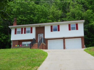2008 Wilson St, Dunbar, WV 25064