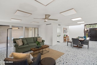 5701 E Glenn St Unit 57, Tucson, AZ 85712
