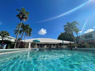 2050 NE 39th St Unit S102, Lighthouse Point, FL 33064