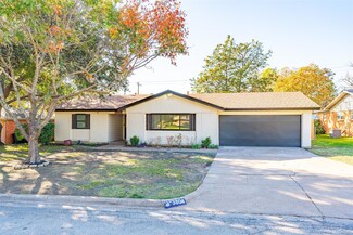 3804 Westerly Rd, Benbrook, TX 76116