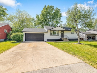 9507 Cincinnati Dr, Machesney Park, IL 61115